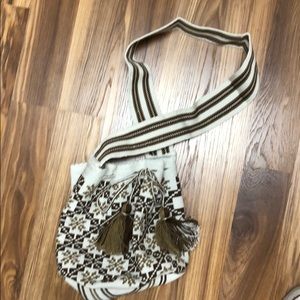 Handwoven Mochila cross-body bag